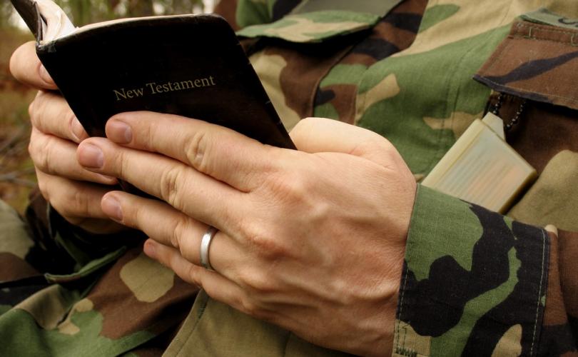 Air_Force_-_BIble_810_500_75_s_c1.jpg